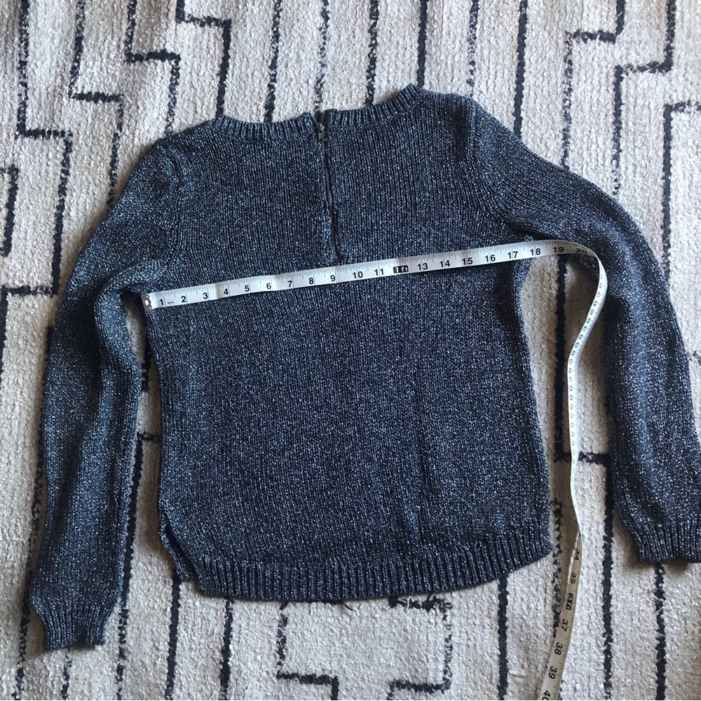 Divided sweater - Picture 2 of 4